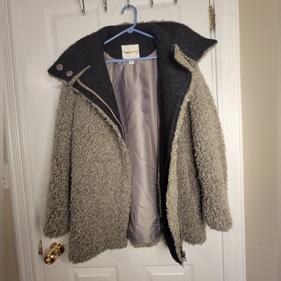 Clements Ribeiro Teddy Knit Wool Blend Grey and Black Jacket - Picture 3 of 16